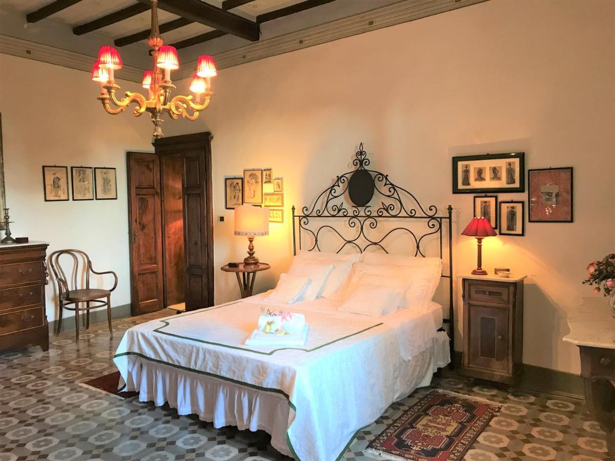 Villa Carlotta Con Piscina Lari Exterior foto