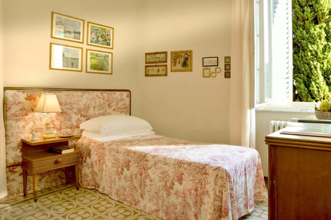 Villa Carlotta Con Piscina Lari Exterior foto