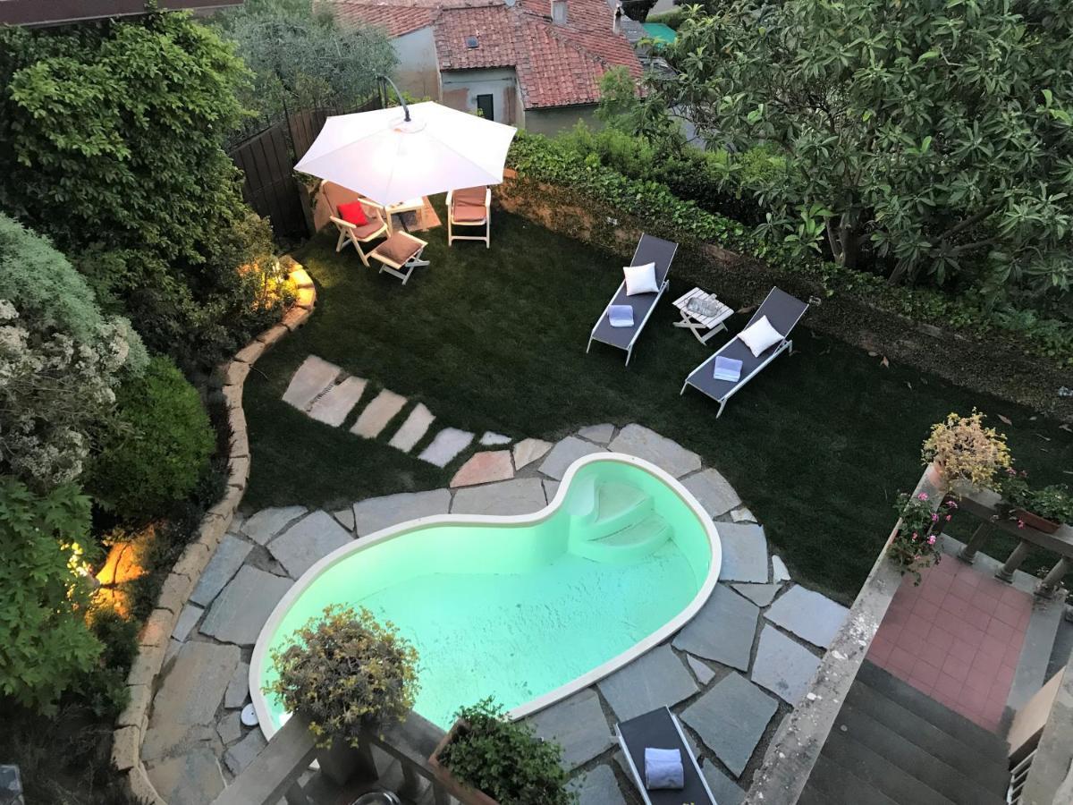 Villa Carlotta Con Piscina Lari Exterior foto